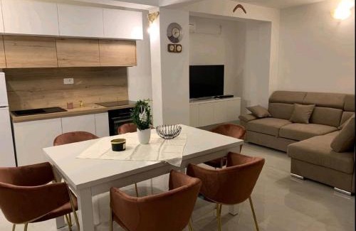Orebic Apartamento | Apartments Villa Dinga -Borak - Two Bedroom Apartment with Terrace No 1