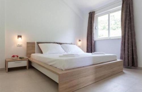 Orebic Apartamento | Apartments Villa Dinga - Borak -Standard Two Bedroom Apartment with Balcony and Sea View Gold