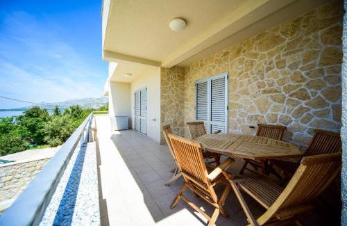 Rovanjska Apartamento | Apartments Villa Perla