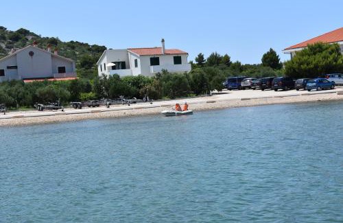 Murter Apartamento | Apartments Villa Petra
