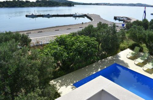 Murter Apartamento | Apartments Villa Petra