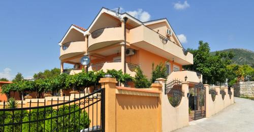 Mrcevac Apartamento | Apartments Vuksanovic