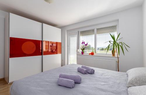 Podcetrtek Apartamento | Apartments & Wellness Dalija with Massages studio