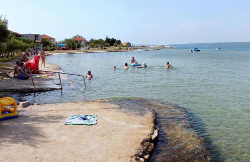 Mrljane Apartamento | Apartments with a parking space Mrljane, Pasman - 8498