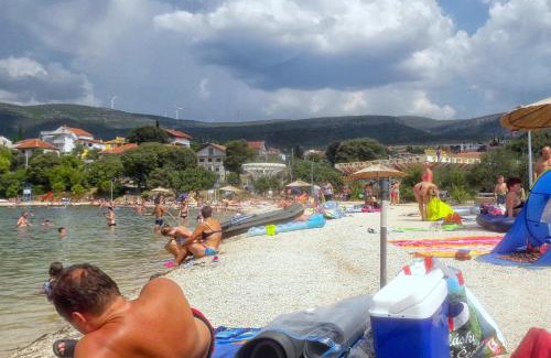 Gornji Karin Apartamento | Apartments with parking spaces Gornji Karin, Novigrad - 21514