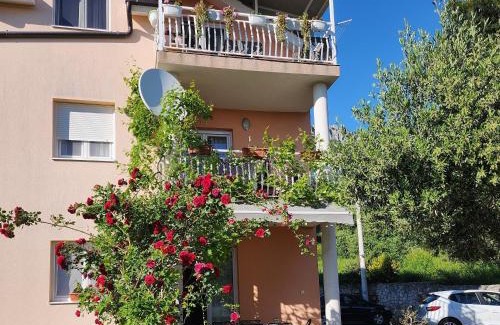 Kastel Stari Apartamento | Apartments with parking space Kastel Stari, Kastela - 24406