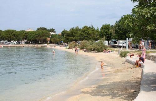 Banjol Apartamento | Apartments with parking space Banjol, Rab - 23240