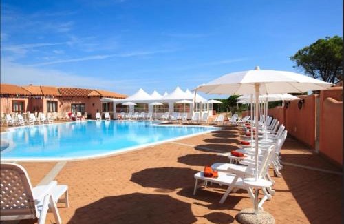 Vignola Mare Casa | Apartments with shared pool Vignola Mare Aglientu
