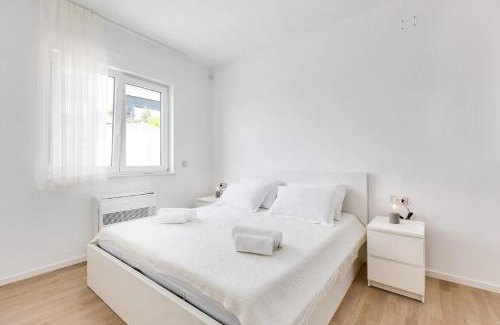 Zidarici Apartamento | Apartments with swimming pool Vantacici, Krk - 21738