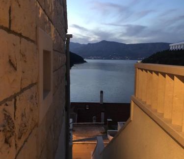 Pucisca Apartamento | Apartments with WiFi Pucisca, Brac - 11416
