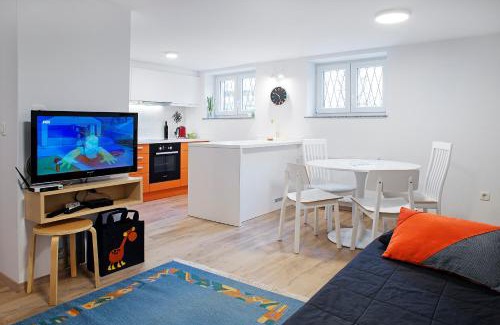 Bezigrad District Apartamento | Apartments Your Colourful Ljubljana Home