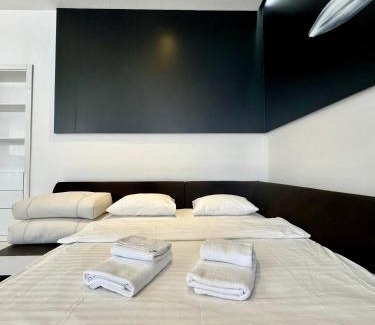 Sukhinovka Apartamento | ApartPoltava Дизайнерська студія в ЕЛІТНІЙ новобудові розкішна ВАННА, Сонячний парк