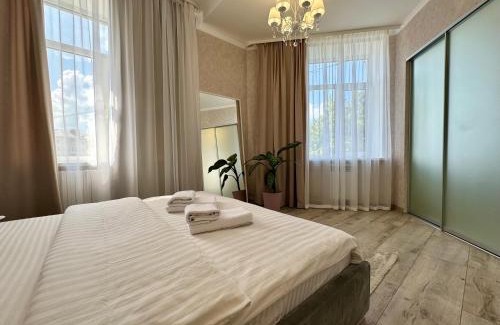 Sukhinovka Apartamento | ApartPoltava 3-кімнатна FAMILY до 8 спальних місць ЦЕНТР ресторан Peperonchino