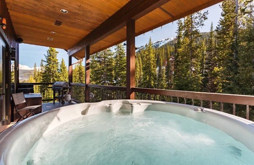 Okanagan-Similkameen Casa | Apex Mountain ~ Trailside Lodge ~ Ski In Ski Out