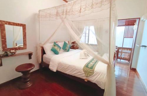 Old City Hotel | Aphilapa Residence