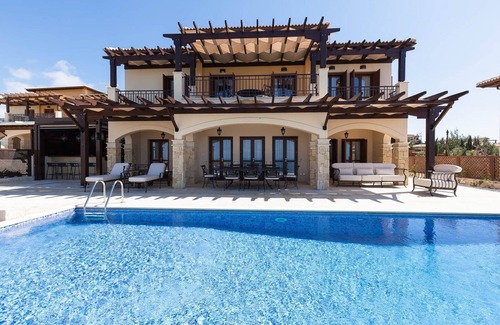 Aphrodite Hills Villa | Aphrodite Hills Mythos Collection | Villa Athena | Private Pool | Sea View | 4 Bedrooms | Paphos
