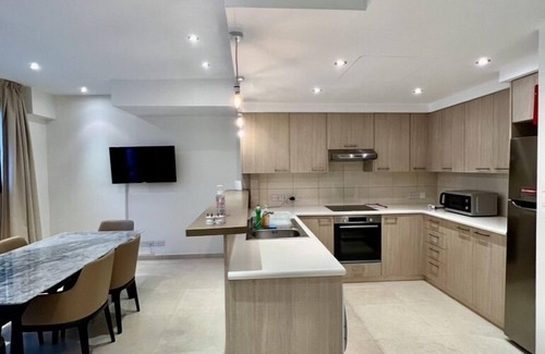 Larnaca City Centre Apartamento | Aphrodite Plaza