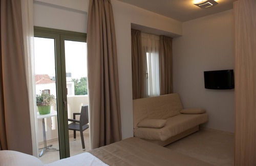 Marathokampos Hotel | Aphrodite Samos Suites