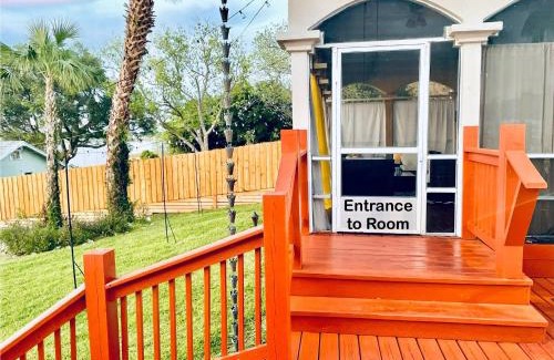 Auburndale Casa | Aphrodites Paradise - Near Disney World and Busch Gardens