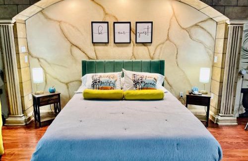 Auburndale Casa | Aphrodites Paradise - Near Disney World and Busch Gardens