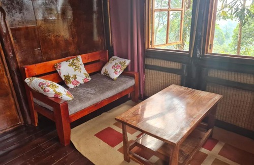 Fort Portal Casa | Apiary Farmstead