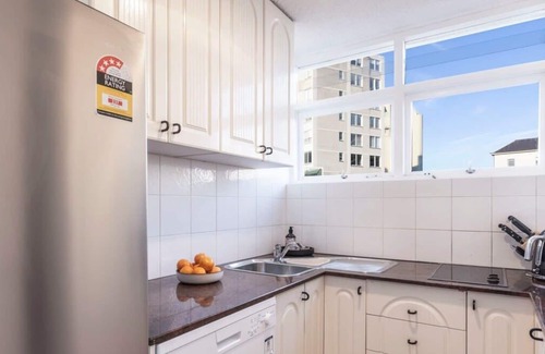 Elizabeth Bay Apartamento | Apmnt With Parking, Balcony, Pool & Harbour Views