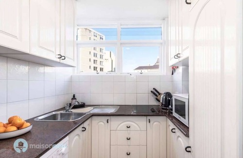 Elizabeth Bay Apartamento | Apmnt With Parking, Balcony, Pool & Harbour Views