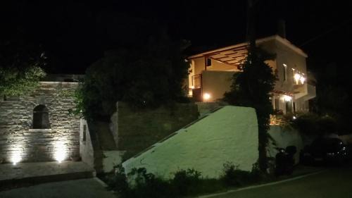 Apikia Apartamento | Apoikia house with sea view 6max