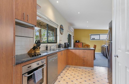 Apollo Bay Casa | Apollo Bay Hideaway 5 minute walk to the beach