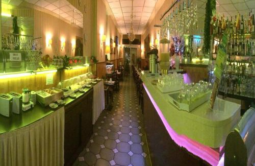 Bahnhofsviertel Hotel | Apollo