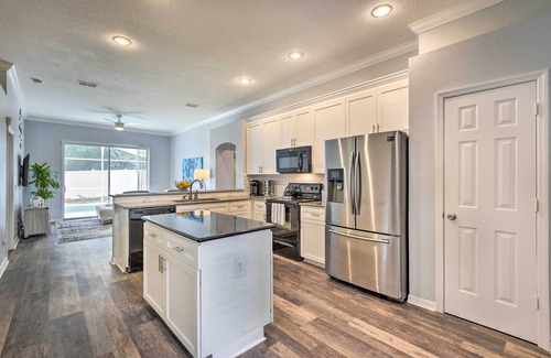 Apopka Casa | Apopka Single-Story Home w/ Private Lanai + Pool!