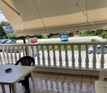 Nei Pori Apartamento | APOSTOLIS APARTMENT