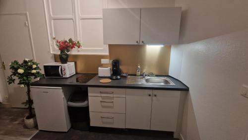 Evreux Apartamento | App 1- Studio Lumineux et Jardin Hyper-Centre 5min gare