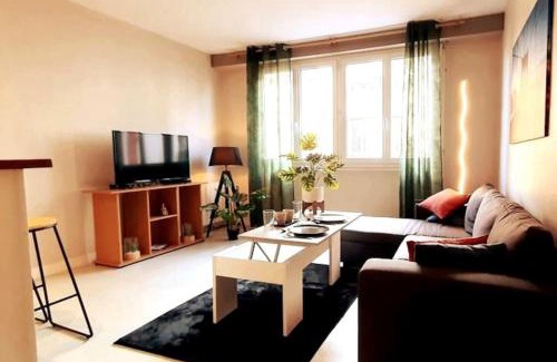 Evreux Apartamento | App 3 - T2 Calme et Lumineux Hyper-Centre 5min de la gare