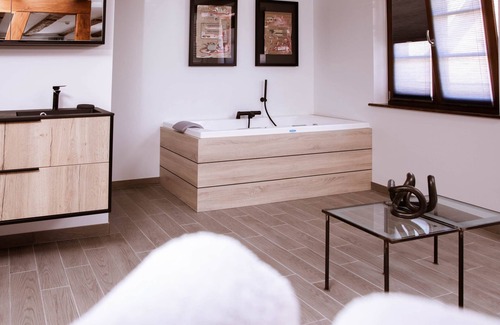 Kaysersberg-Vignoble Apartamento | App'Art - Le R **, Appart. 4 people in Kaysersberg - 2 bedrooms, balnéo