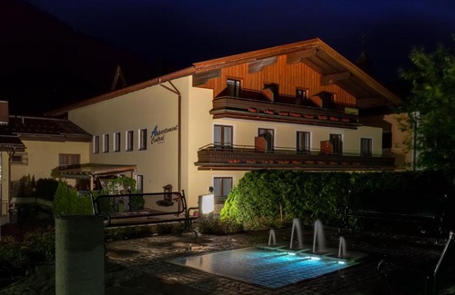 Bruck an der Grossglocknerstrasse Apartamento | Appartement Central