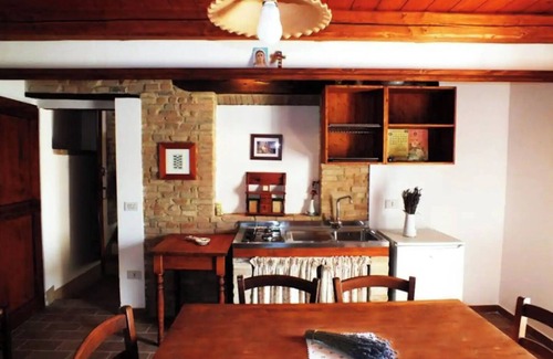 Monte San Vito Otro | APP. in the MARCHIGIAN COUNTRY, Familiar