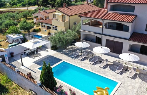 Gedici Apartamento | Nina with private pool