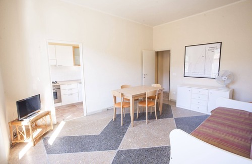 Procchio Apartamento | Apartamento de tres habitaciones Via del Mare 4/6 camas cerca de la playa de Procchio