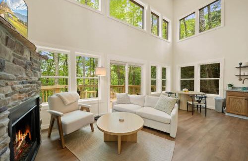 Boone Casa | Appalachian Cottage
