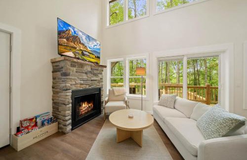 Boone Casa | Appalachian Cottage