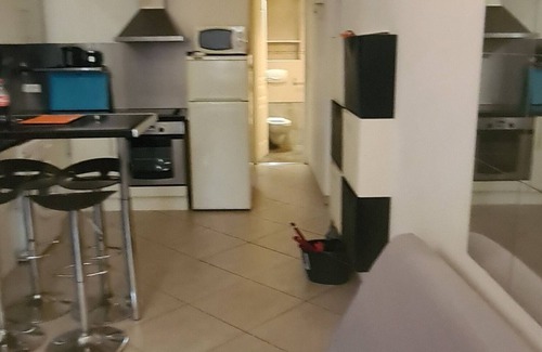 Le Bourg Apartamento | Apparemment a 2mn du Centre Ville , Proche de la Gare 10mn à Pied