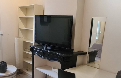 Le Bourg Apartamento | Apparemment a 2mn du Centre Ville , Proche de la Gare 10mn à Pied