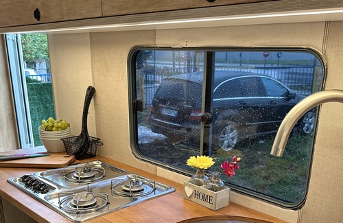 Massy Casa | Apparemment Camping car Capucine. Proche de L'aéroport D'orly