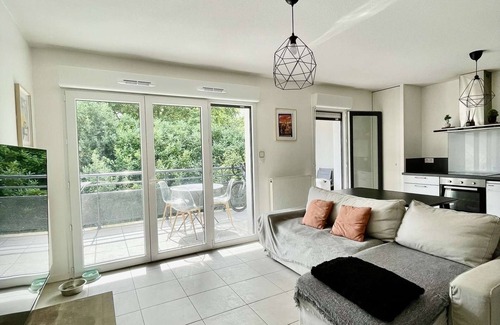 Bayonne Apartamento | Apparently T3 + balcony Close to bus line and bike rental