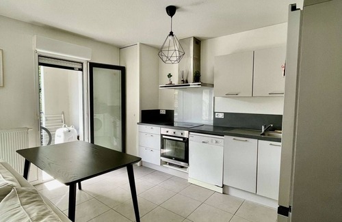 Bayonne Apartamento | Apparently T3 + balcony Close to bus line and bike rental