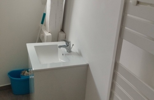 Saint-Quentin Apartamento | Appart 5 Cosy et Calme Proche Centre Ville