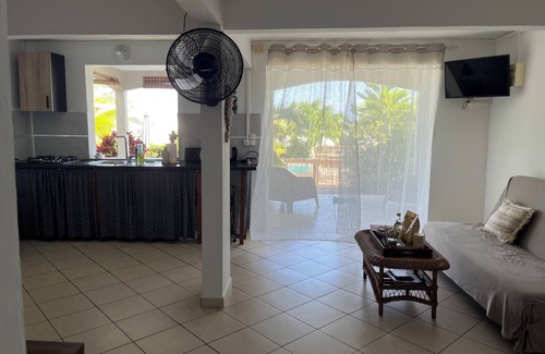 Riviera du Levant Apartamento | Appart Alamanda 3* Villa Malaka Sainte-Anne (3 pers)