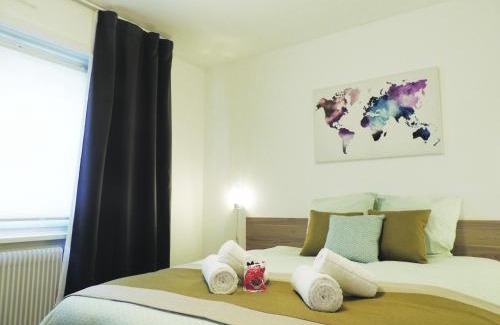 Haguenau Apartamento | Appart'AZUR Haguenau - Hyper centre Mairie - Parking facile - Wifi - Lit confort Kingsize