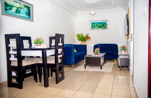 Douala Apartamento | Appart,b-ssadi Santa Lucia,wifi, Canal, Gardien
